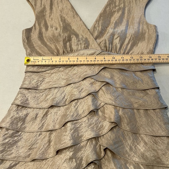 London Times tiered sleeveless cocktail‎ dress in champagne color size 6 - Picture 8 of 14